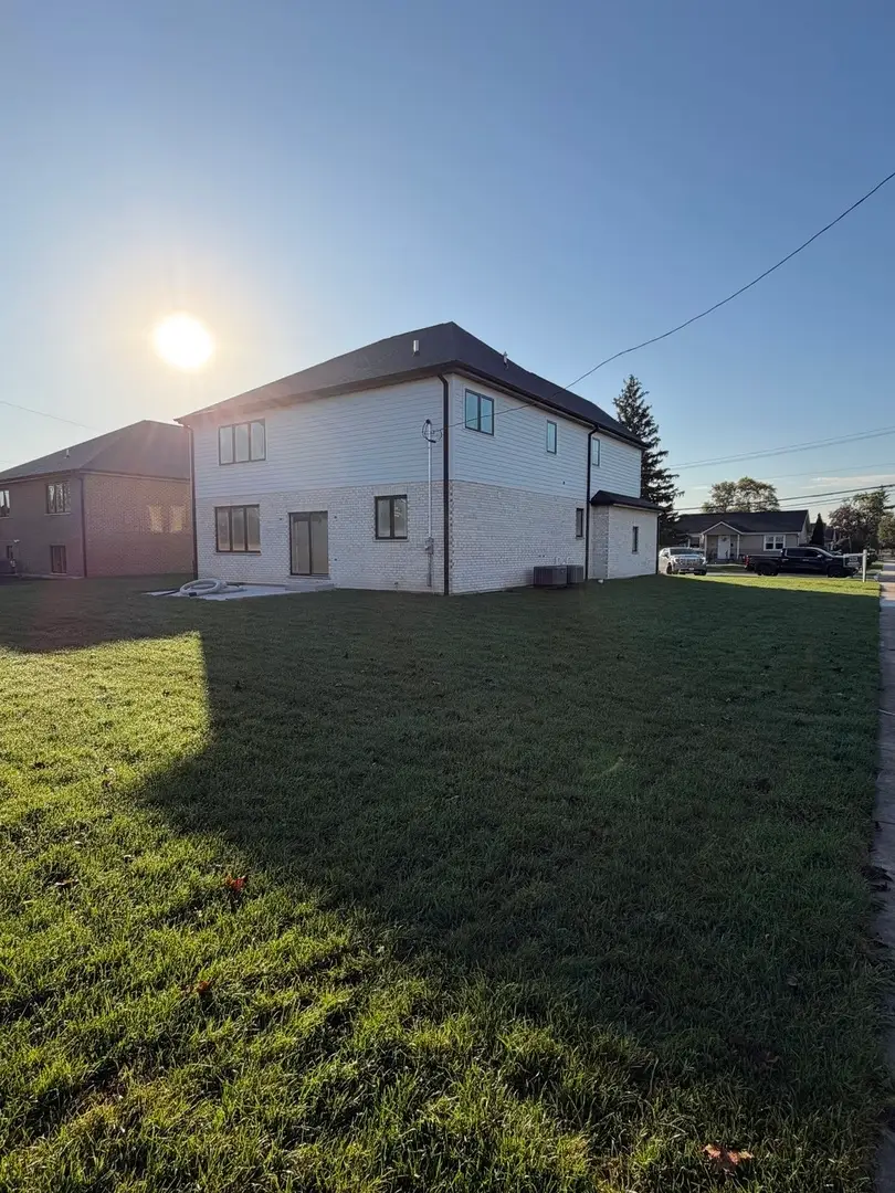 6558 W 85th Street, Burbank, IL 60459 - #3