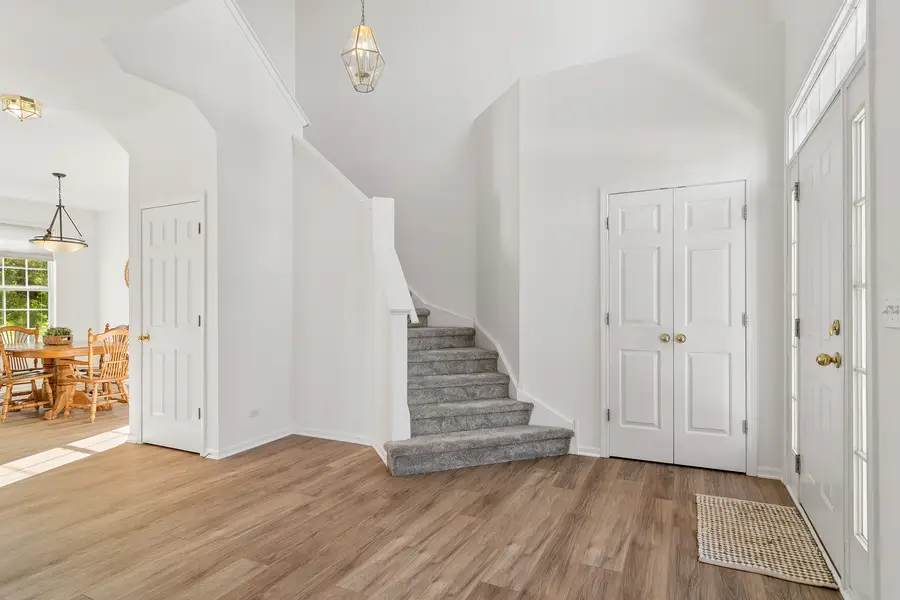 214 Thrush Circle, Lindenhurst, IL 60046 - #2
