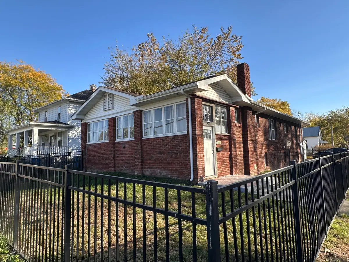 116 Mcfall Street, Benton, IL 62812 - #1
