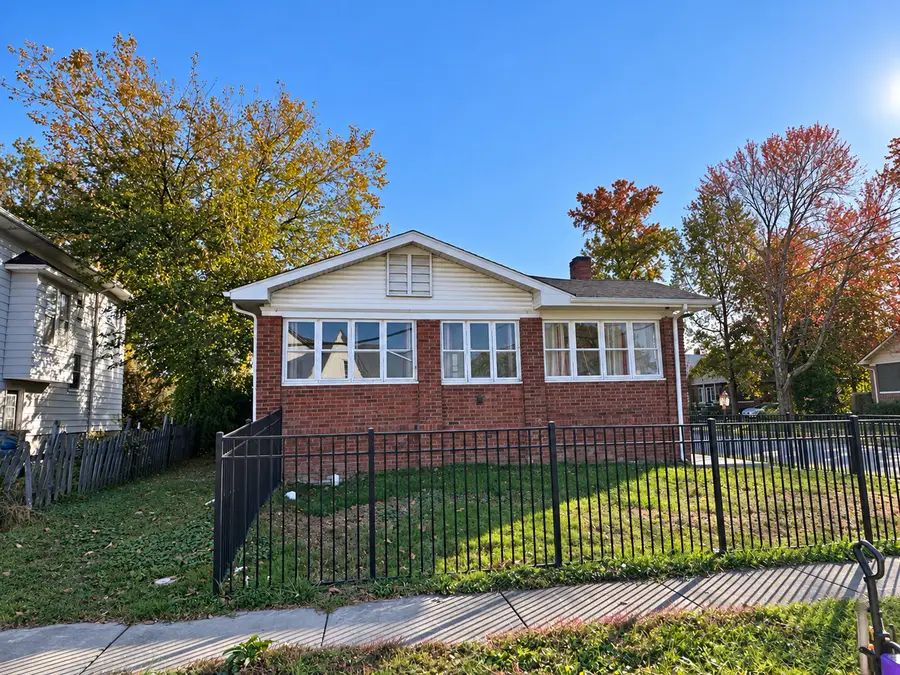 116 Mcfall Street, Benton, IL 62812 - #3