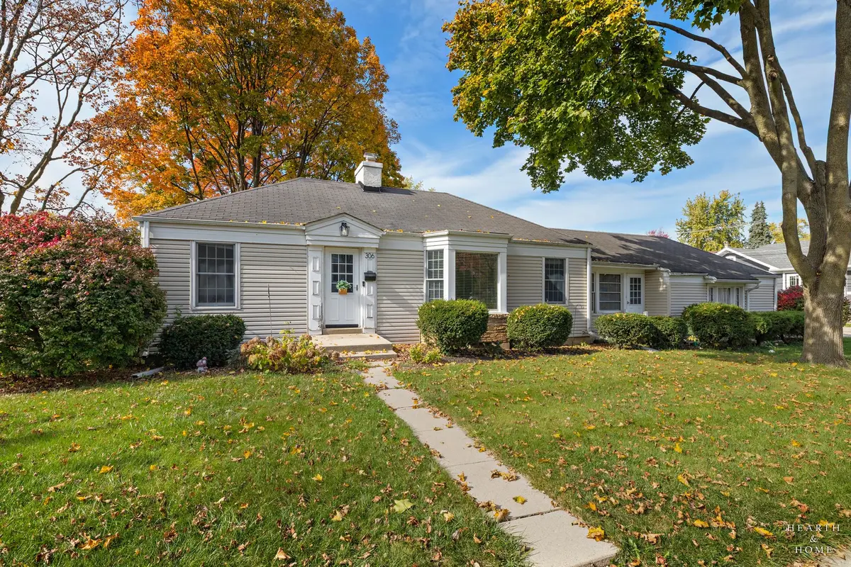 306 S Prospect Street, Roselle, IL 60172 - #1