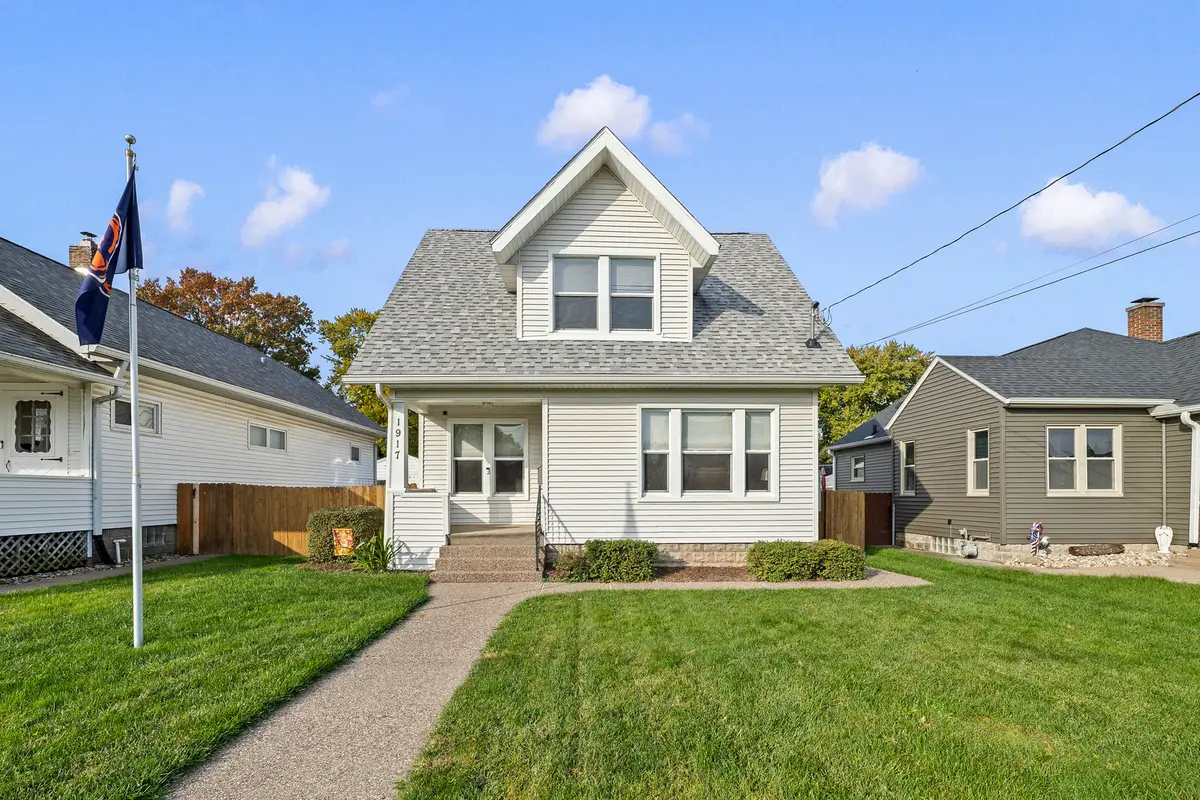 1917 32nd Street, Moline, IL 61265 - #1