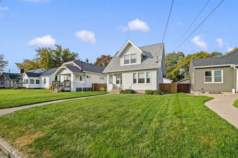 1917 32nd Street, Moline, IL 61265 - #2