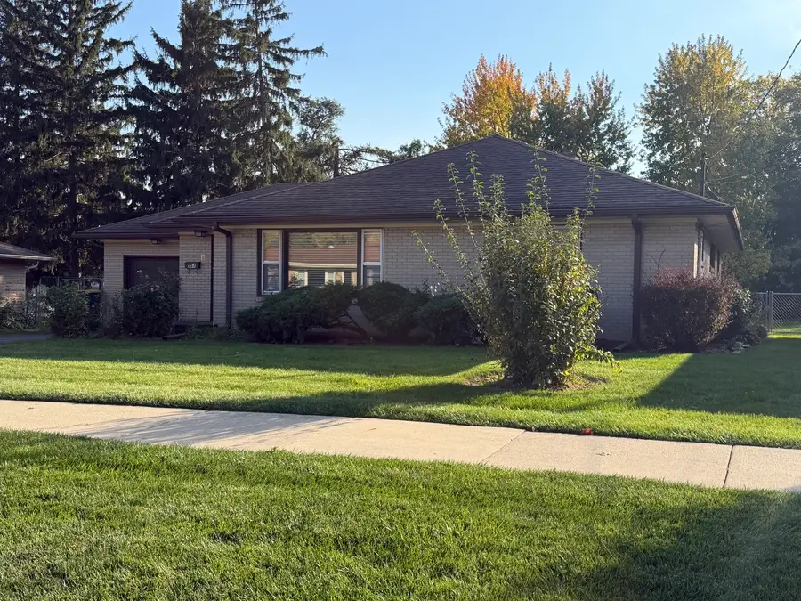 557 E 2nd Street, Lockport, IL 60441 - #3