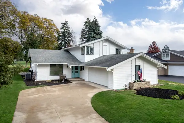 729 Burning Tree Lane, Naperville, IL 60563