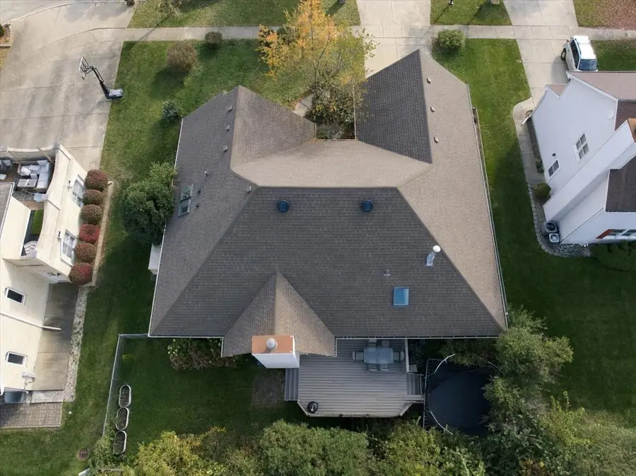 208 Rosewood Court, Westmont, IL 60559 - #3