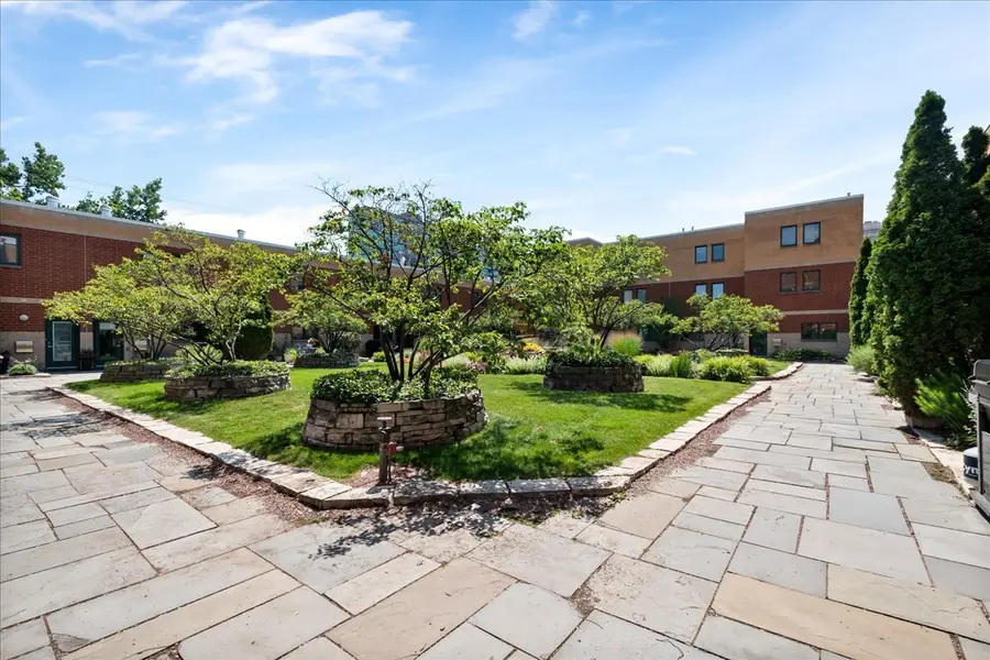 1889 Maple Avenue #W6, Evanston, IL 60201 - #3