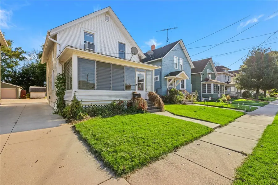 540 Woodlawn Avenue, Aurora, IL 60506 - #2
