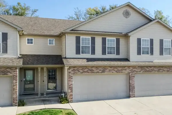 2515 Fox Trot Trail, Bloomington, IL 61704