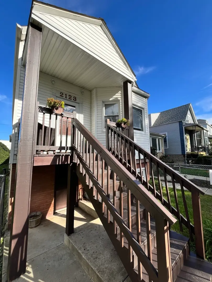 2123 N Karlov Avenue, Chicago, IL 60639 - #3