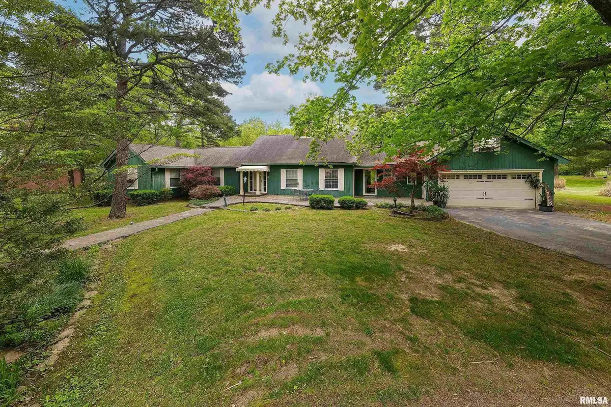 2525 Edgewood Lane, Carbondale, IL 62901 - Image #1