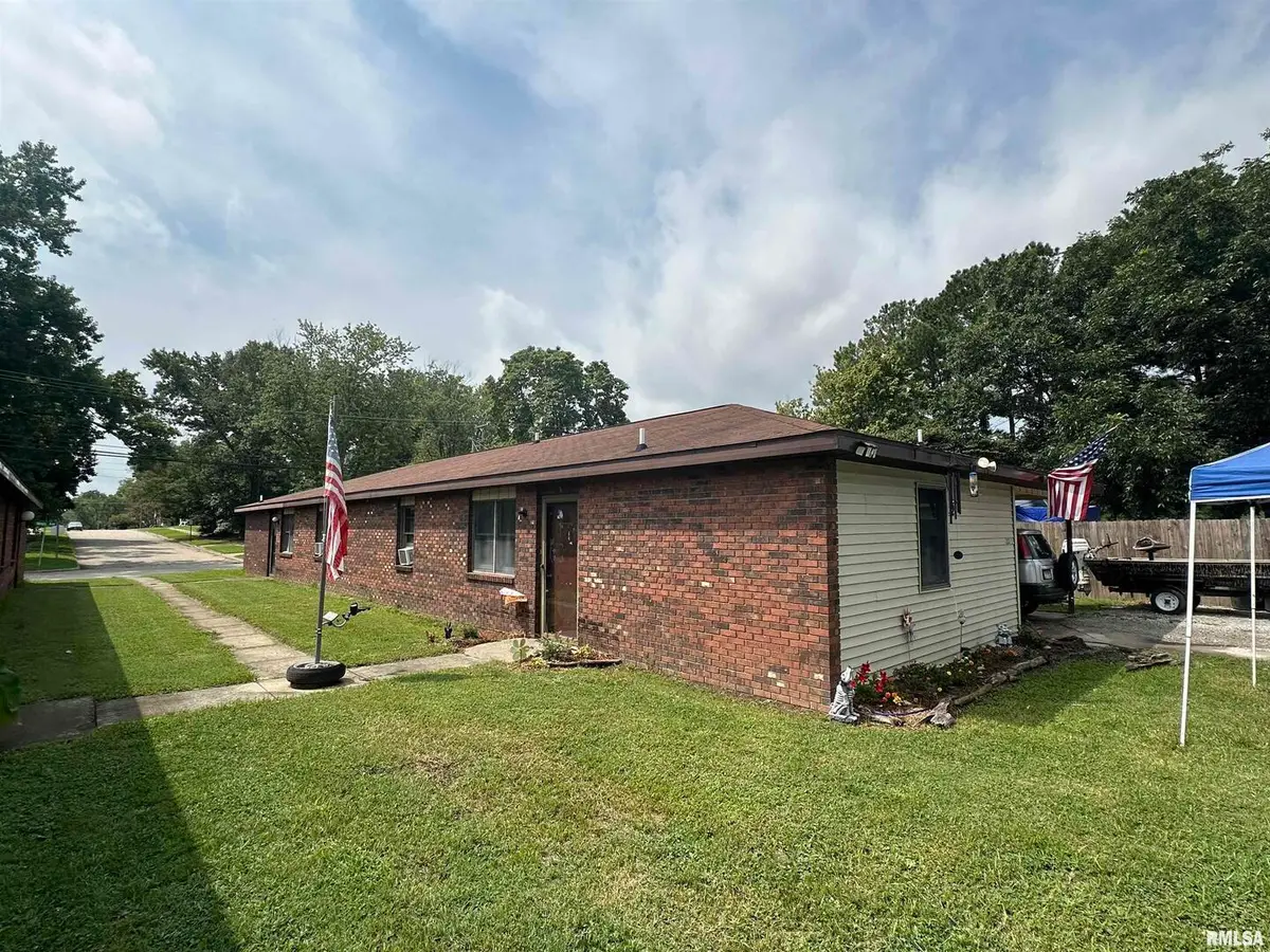 2202 Illinois Avenue #3 & 4, Murphysboro, IL 62966 - Image #1