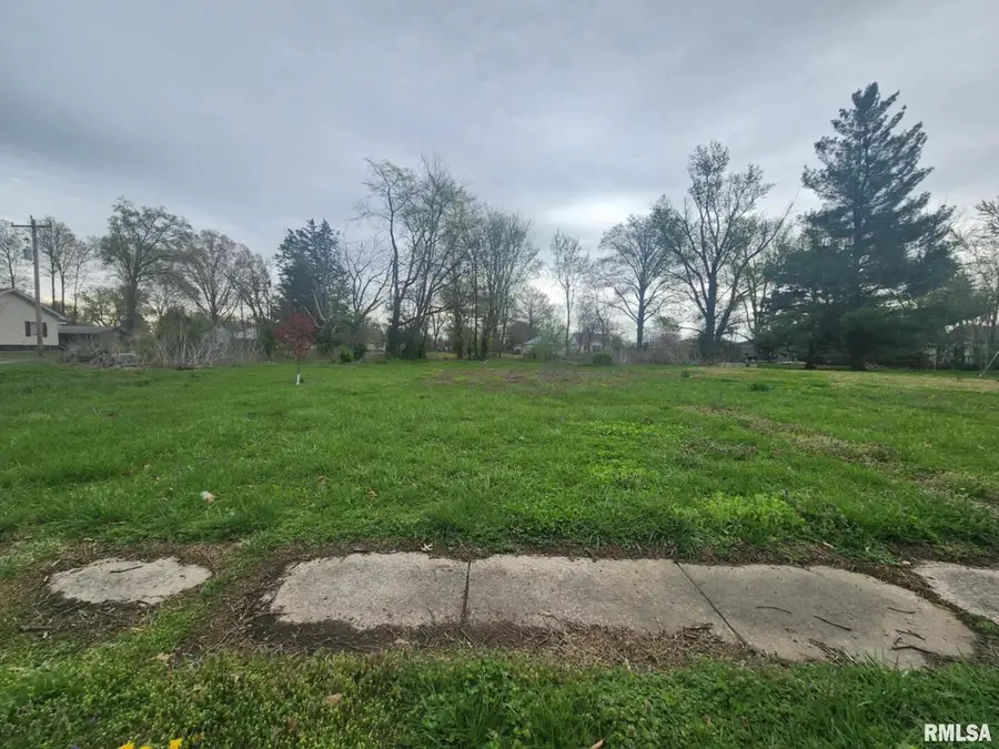 218 Madison Street, Benton, IL 62812-2132 - #3