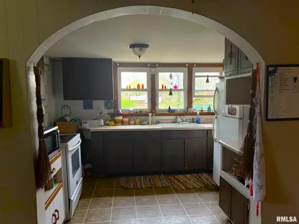 315 W Furlong Street, Carrier Mills, IL 62917-1259