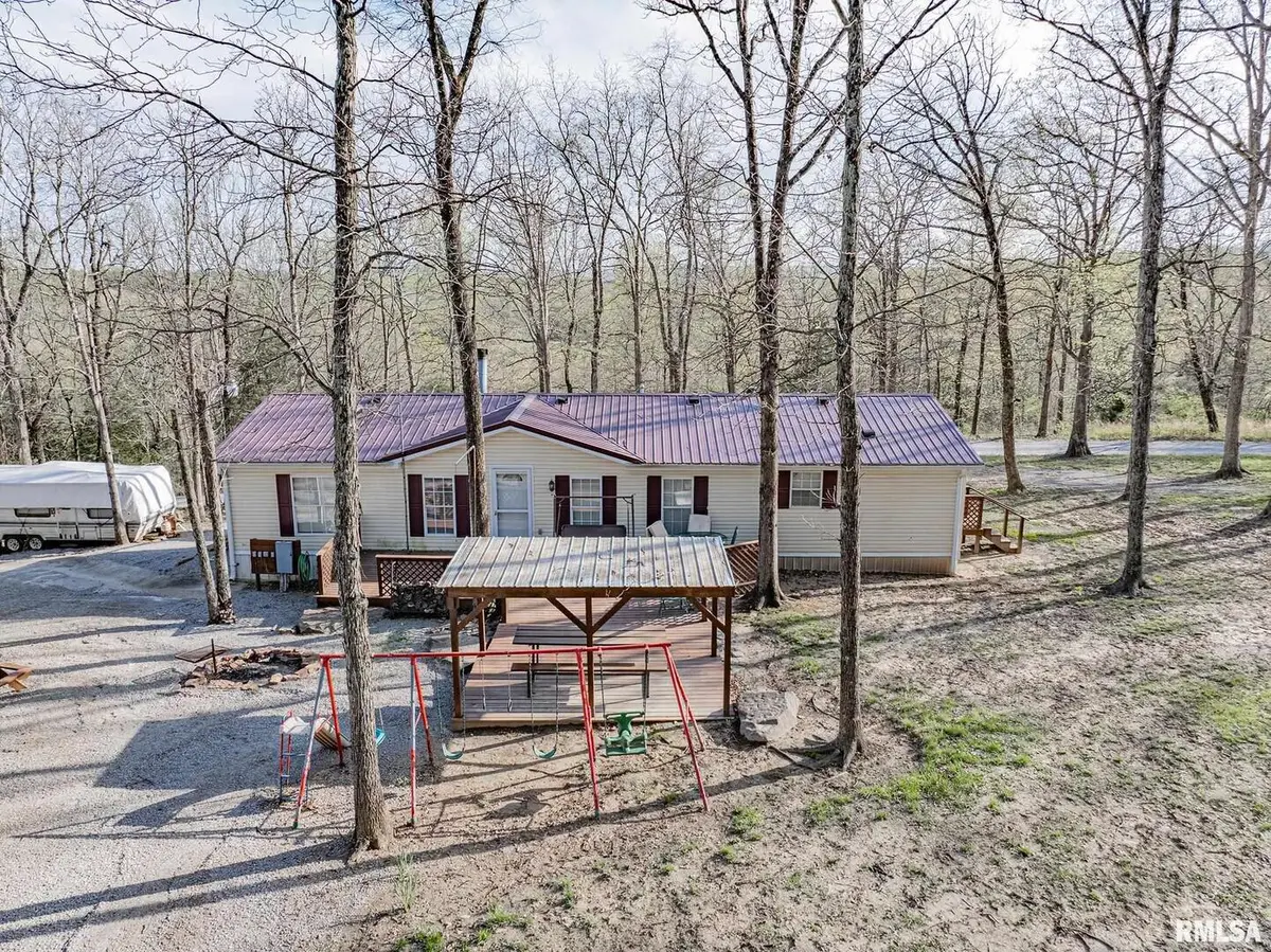 565 Dutton Chapel Road, Golconda, IL 62938 - Image #1