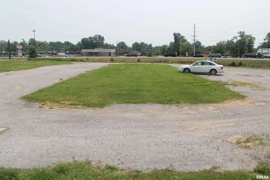 1915-1921 W Sycamore Street, Carbondale, IL 62901 - Image #2