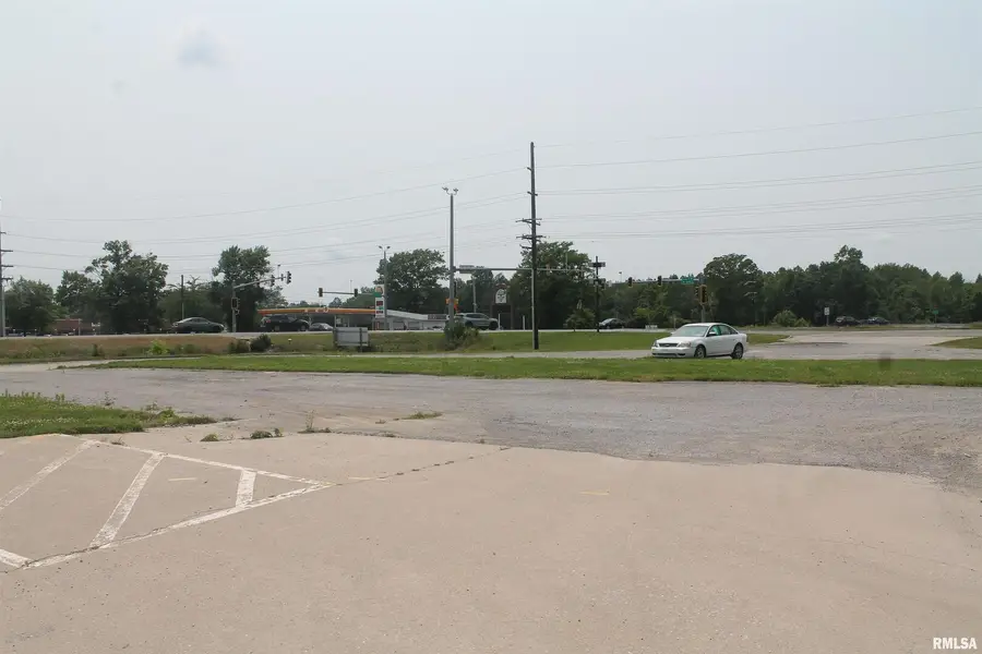 1915-1921 W Sycamore Street, Carbondale, IL 62901 - Image #3