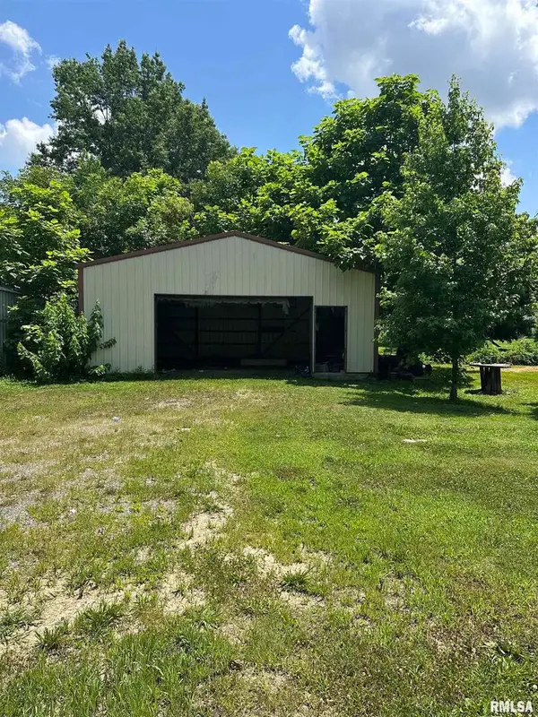 303 N Otis Street, Marion, IL 62959