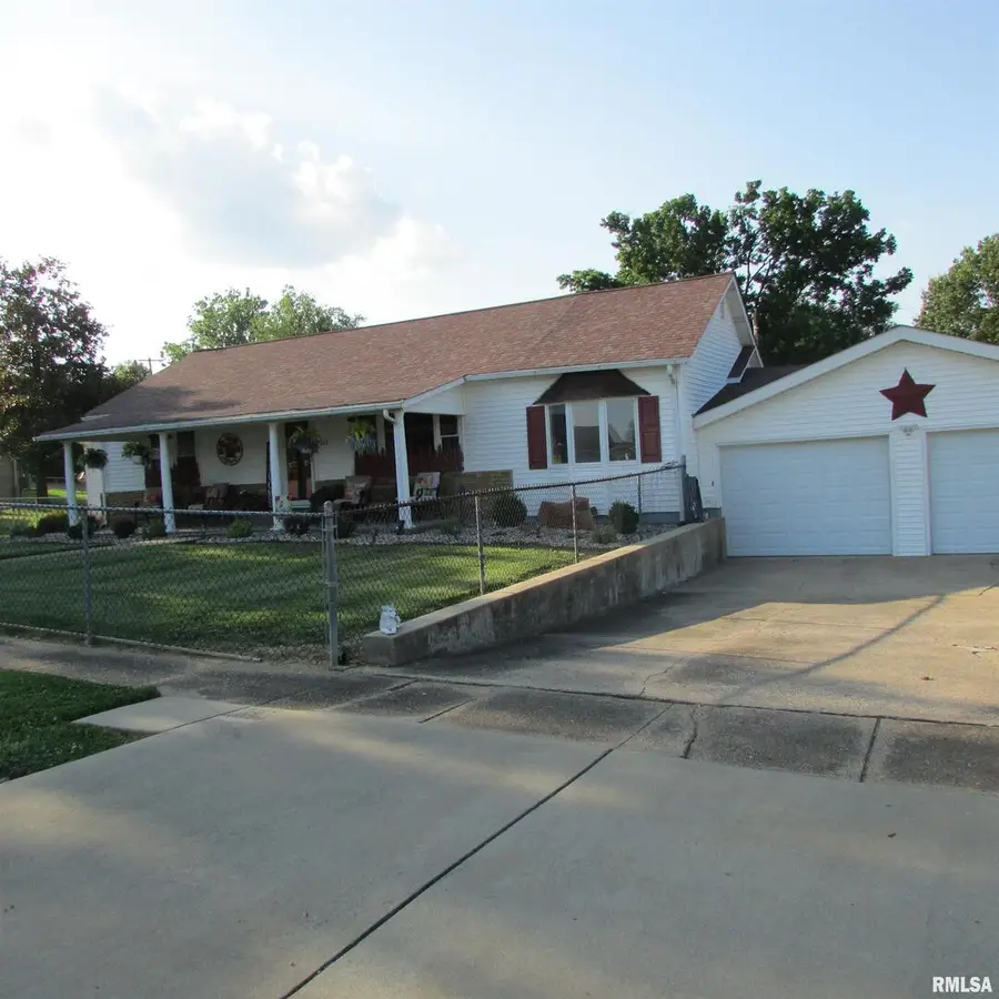 273 W Mcclernand Avenue, Shawneetown, IL 62984 - Image #2