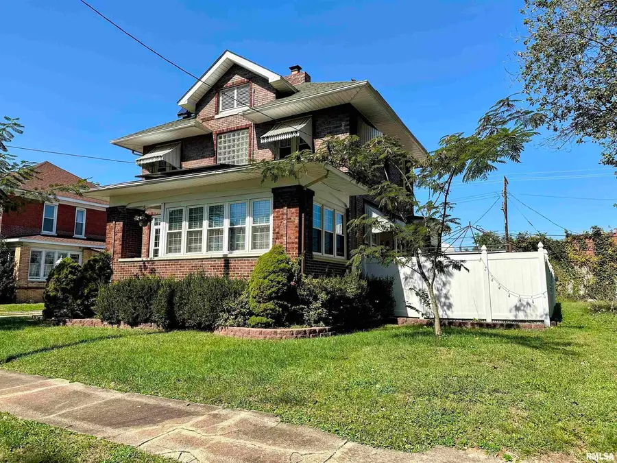 404 E 5th Street, Johnston City, IL 62951 - Image #2