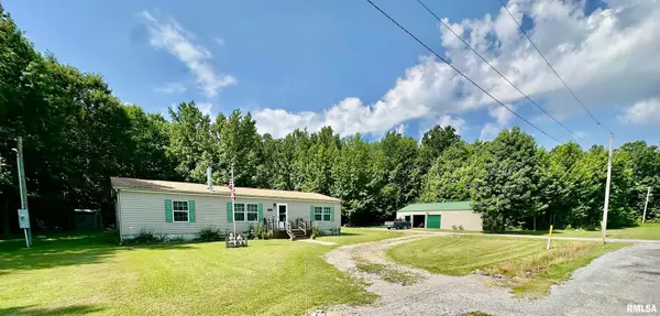 1409 W 5th Street, West Frankfort, IL 62896