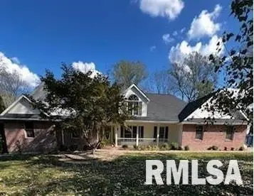 7082 State Route 152 Highway, Duquoin, IL 62832