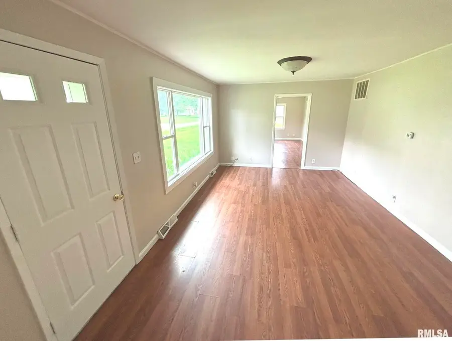 145 Hickory, Salem, IL 62881 - Image #3