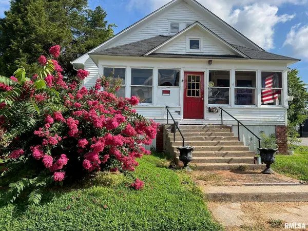 503 E Poplar Street, West Frankfort, IL 62896