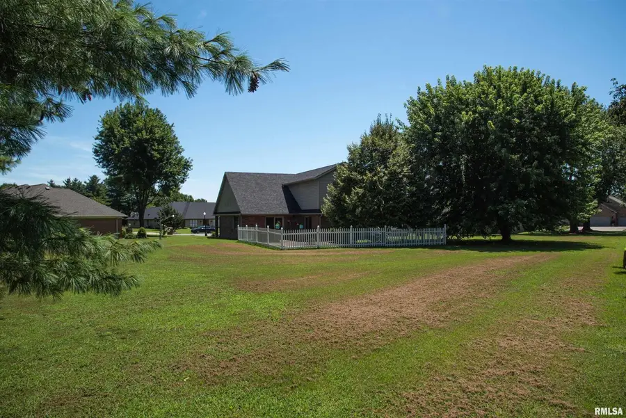 1602 Carmie Lane, Marion, IL 62959 - Image #2