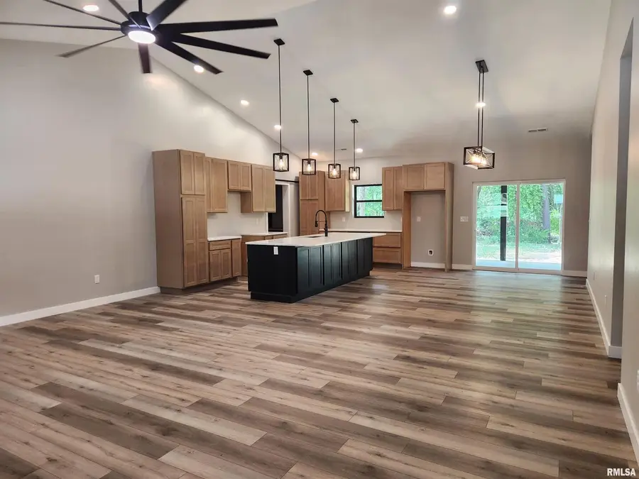 14063 N Link Lane, Mount Vernon, IL 62864 - #2