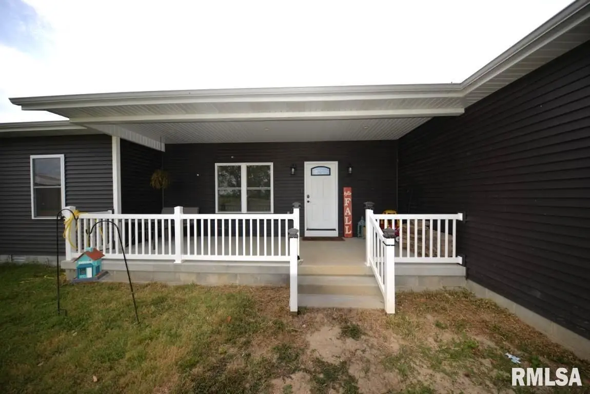 17359 Log Cabin Road, Ewing, IL 62836 - Image #1