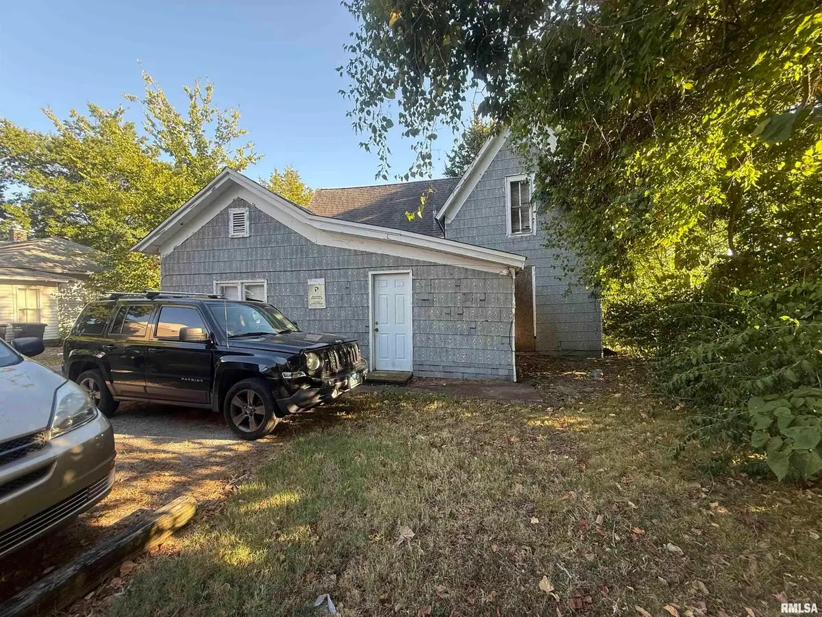 508 W College Street, Carbondale, IL 62901 - Image #1