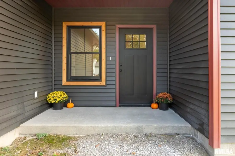 207 S Rowatt Street, Cambria, IL 62915 - Image #3