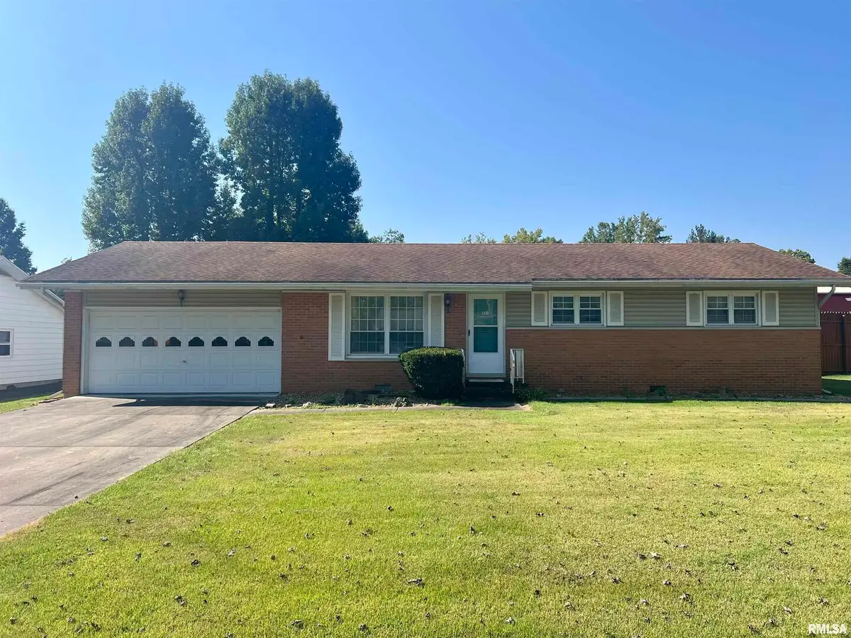 207 Patricia Lane, West Frankfort, IL 62896 - Image #1