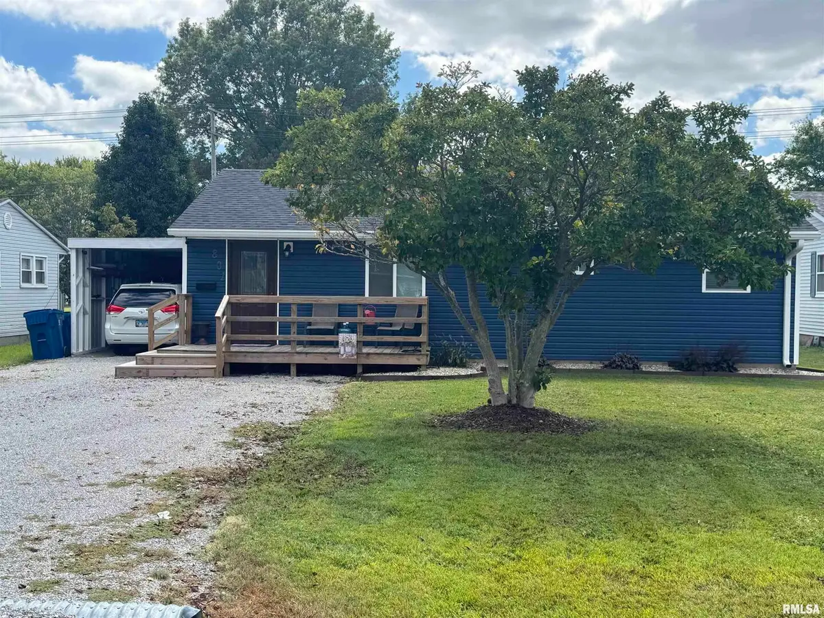 801 W 5th Street, Flora, IL 62839 - Image #1