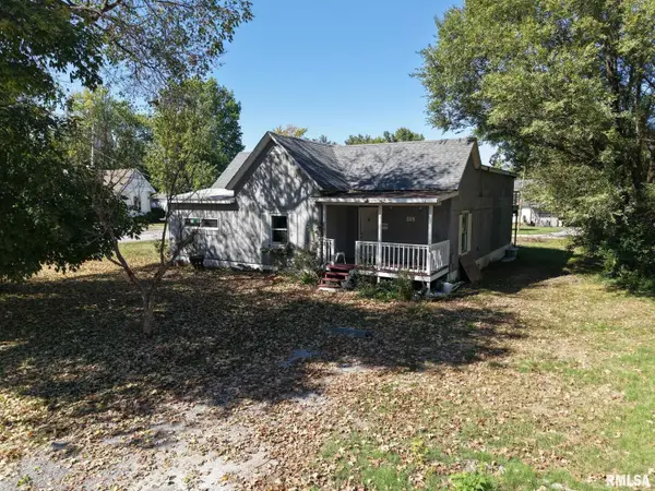 215 Mcfall Street, Benton, IL 62812