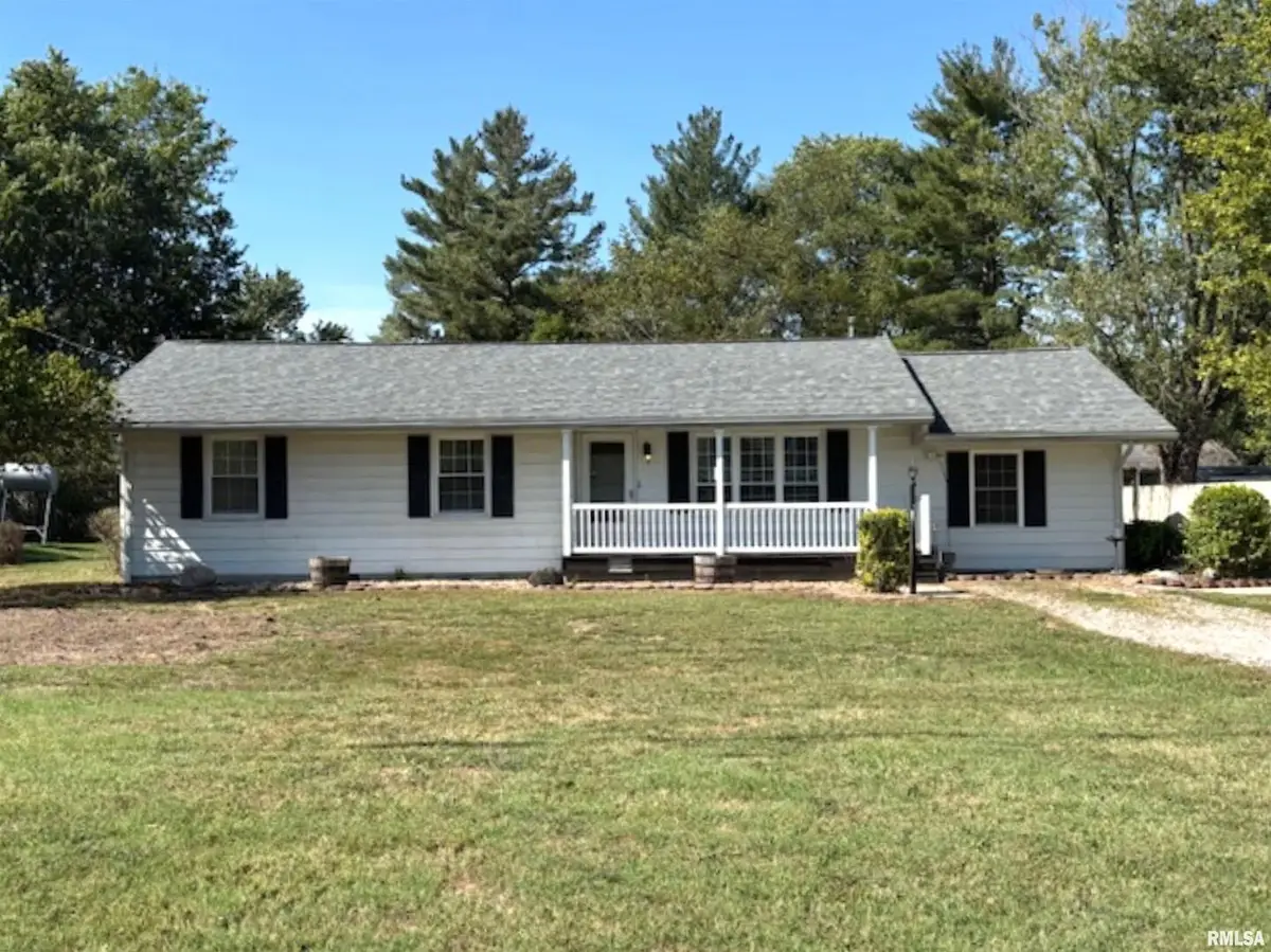 2633 S Broadway Avenue, Salem, IL 62881 - Image #1