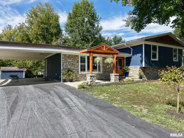 1209 Election Drive, Benton, IL 62812