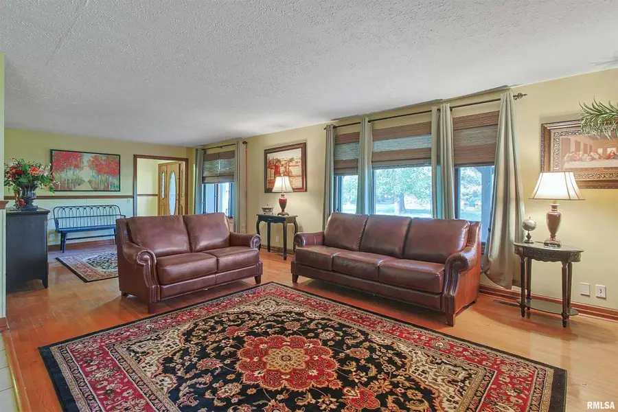 15 White Oak Lane, Metropolis, IL 62960 - Image #3