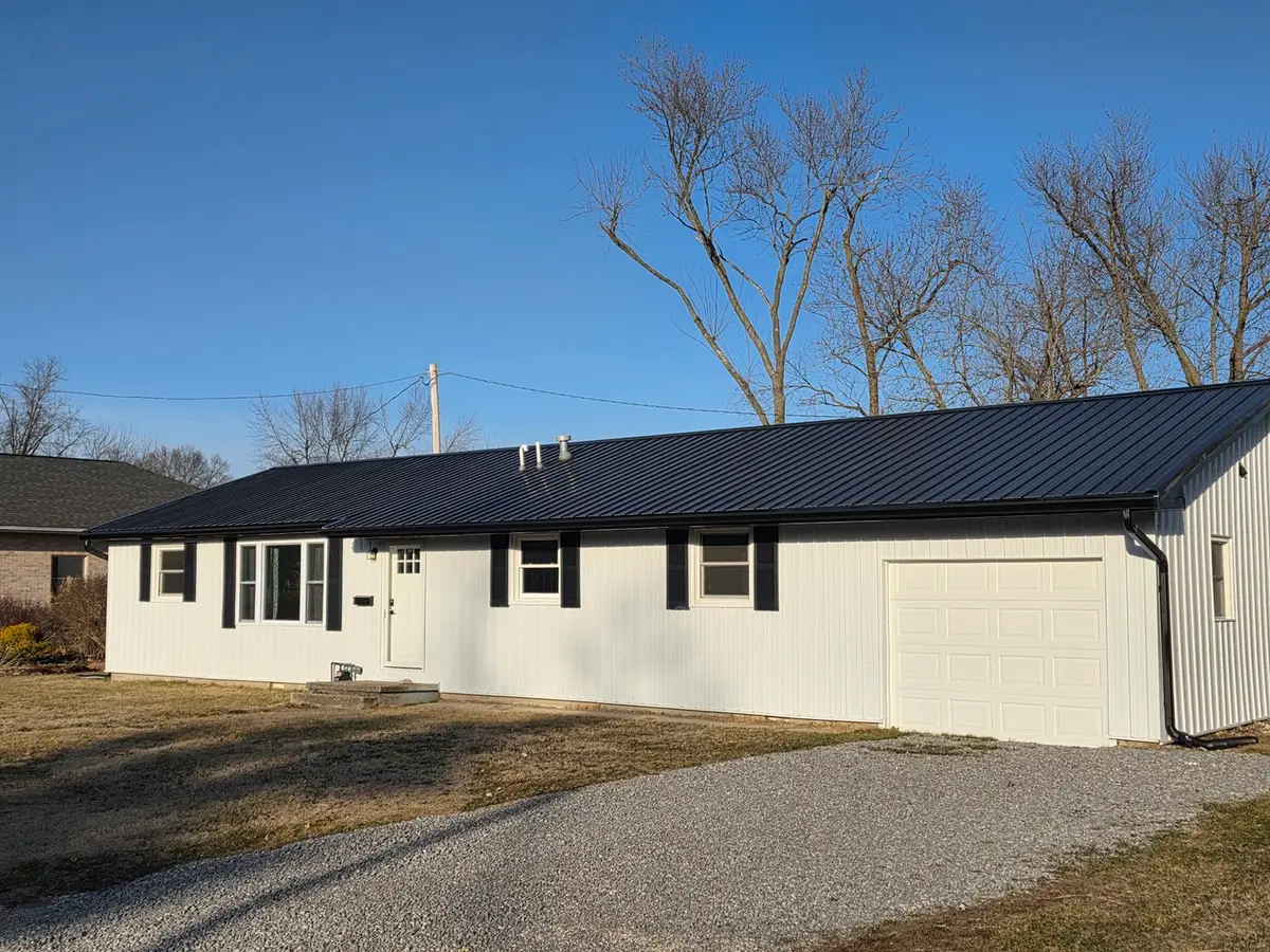 306 Bible Street, Flora, IL 62839 - Image #1