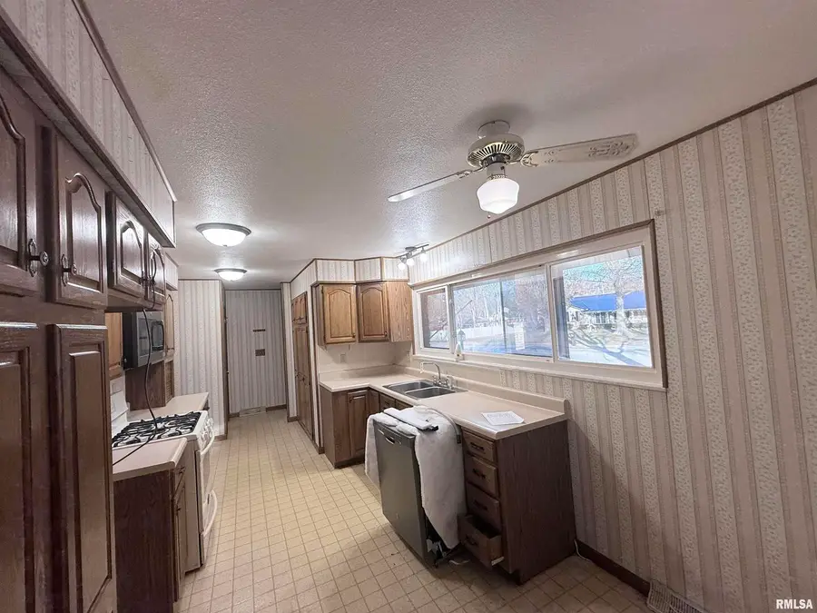 1007 Hillcrest Drive, Sparta, IL 62286 - Image #3