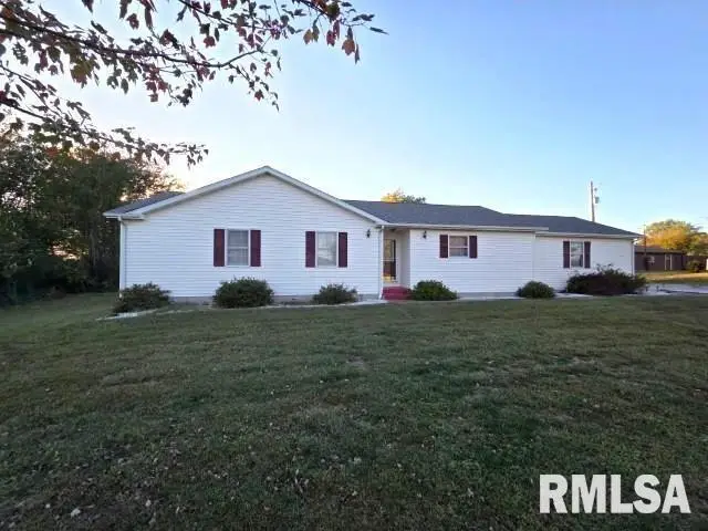 14013 N Tolle Lane, Mount Vernon, IL 62864 - Image #1