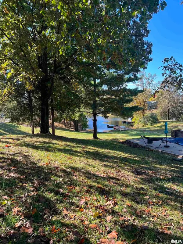 000 Egypt Shores Road, Creal Springs, IL 62922