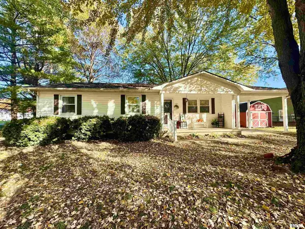 109 E Galaxy Drive, Woodlawn, IL 62898