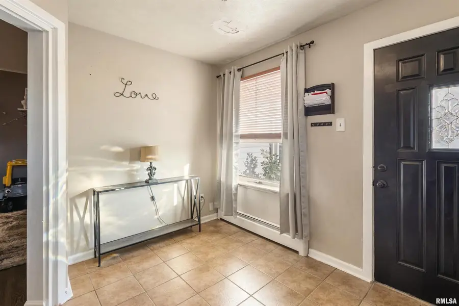 203 E St Louis St Street, West Frankfort, IL 62896 - Image #2