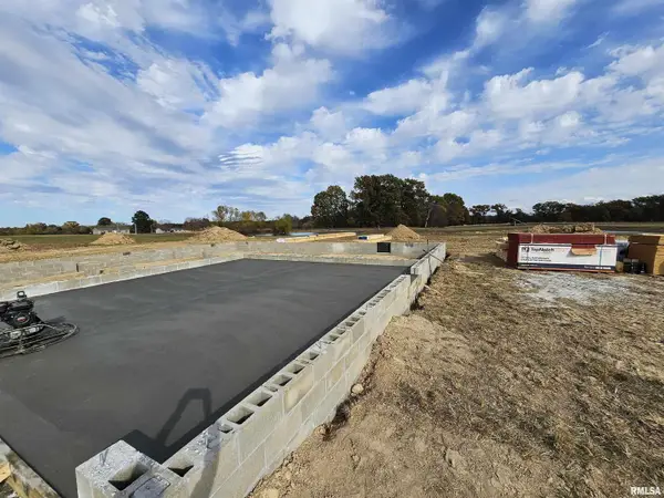 18366 N Jefferson Field Lane, Mt Vernon, IL 62864