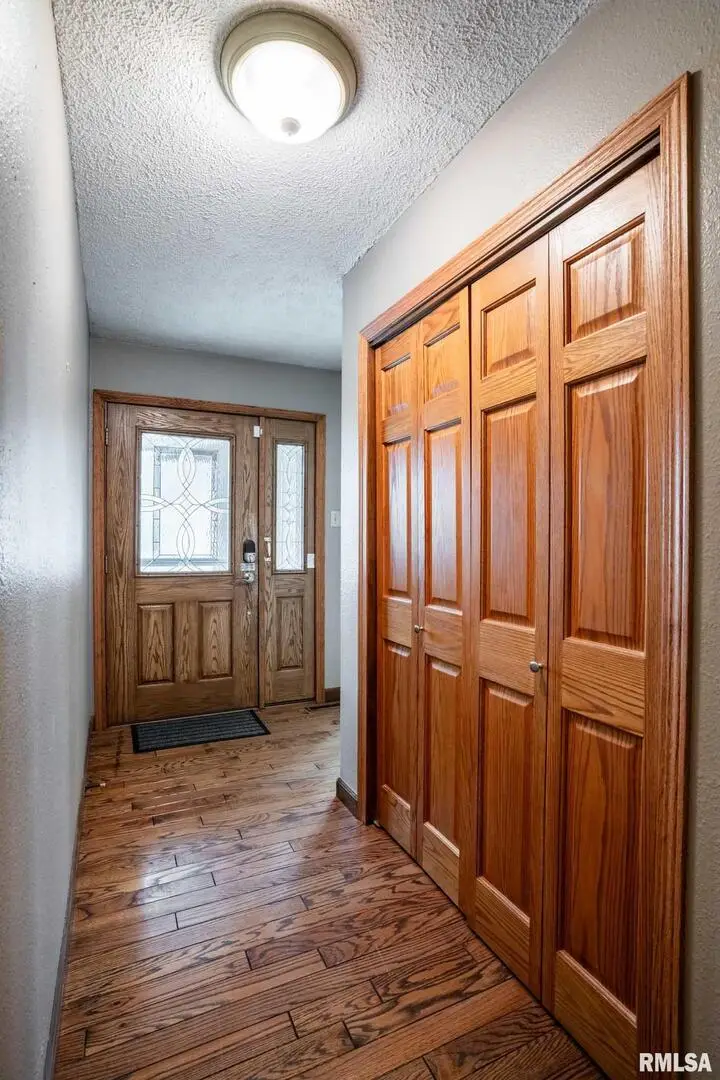 1718 Russell Road, West Frankfort, IL 62896 - Image #2