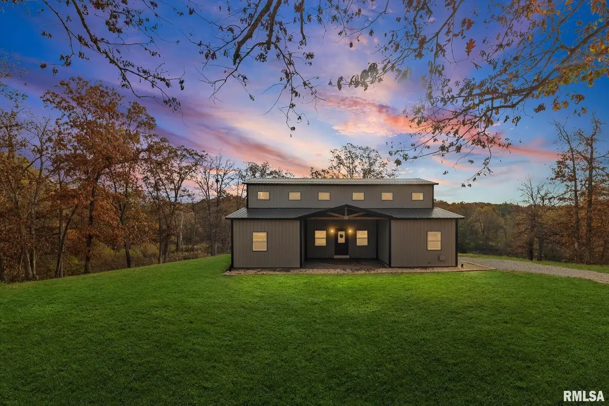 7984 Wilson Road, Kinmundy, IL 62854 - Image #1