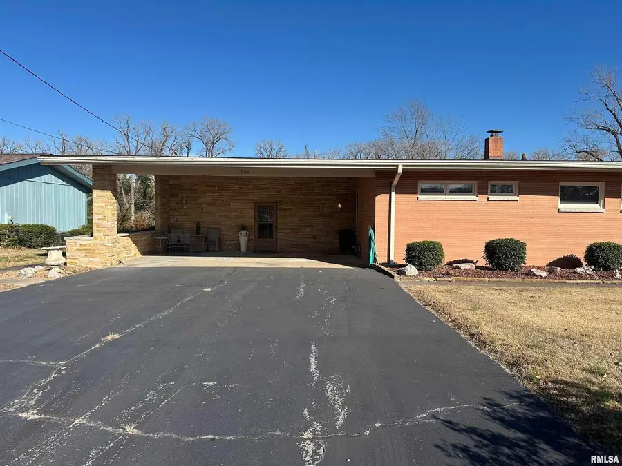 944 S Lake Drive, Du Quoin No 3, IL 62832 - Image #2