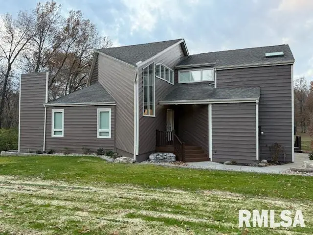 16429 N Hawthorne Hills Drive, Mount Vernon, IL 62864 - Image #1